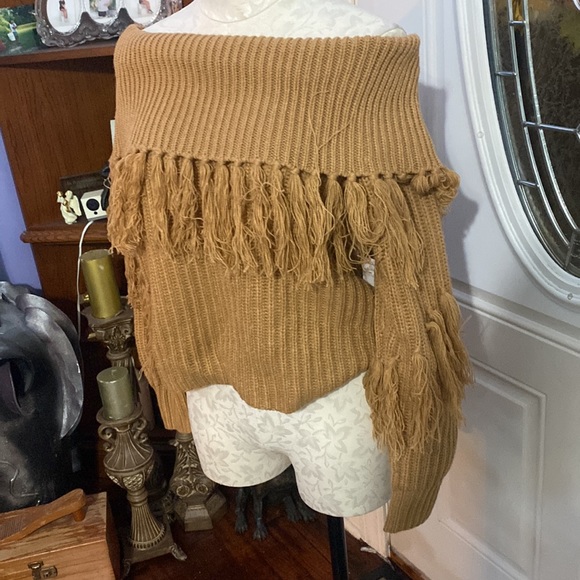 Tobi Off the Shoulder Sweater - Picture 2 of 6